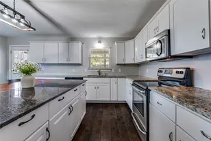 305 E 3rd St, Prosper, TX 75078 - Photo 8