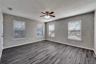 305 E 3rd St, Prosper, TX 75078 - Photo 18