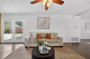 9662 Ferndale Rd, Dallas, TX 75238 - Photo 16