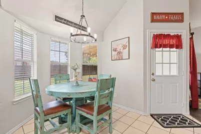 1404 Hyde Park Boulevard, Cleburne, TX 76033 - Photo 12