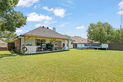 1404 Hyde Park Boulevard, Cleburne, TX 76033 - Photo 24