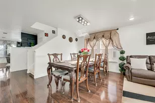 2012 Burnet Dr, Grand Prairie, TX 75052 - Photo 6