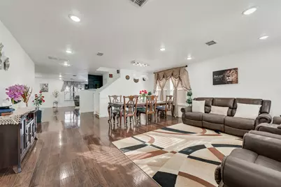 2012 Burnet Drive, Grand Prairie, TX 75052 - Photo 4