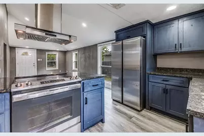 3914 Spring Avenue, Dallas, TX 75210 - Photo 1