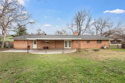 2208 Lake Forest Drive, Waco, TX 76708 - Photo 26