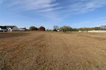 9217 Sunrise Drive, Fort Worth, TX 76134 - Photo 8