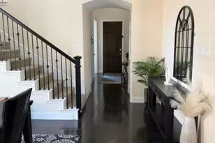 4408 Huntsman Ridge Ln, Arlington, TX 76005 - Photo 4