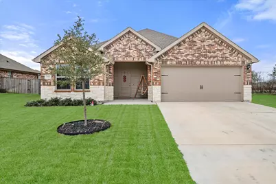 1901 Sandy Knoll Drive, Kaufman, TX 75142 - Photo 1