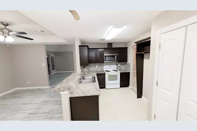 2129 Fawn Ridge Trail, Carrollton, TX 75010 - Photo 28