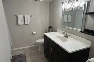 6024 Stoneybrook Dr, Fort Worth, TX 76112 - Photo 8