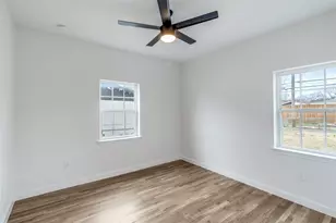 2145 Major Dr, Dallas, TX 75227 - Photo 14