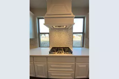 140 Kenilworth Lane, Greenville, TX 75401 - Photo 10