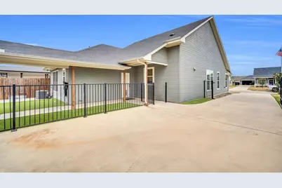 1565 Lizzie Lane, Burleson, TX 76028 - Photo 6