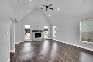 1565 Lizzie Ln, Burleson, TX 76028 - Photo 12