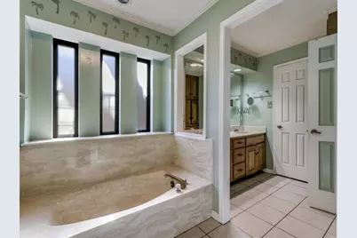 1311 Oak Timber Drive, Euless, TX 76039 - Photo 24