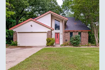 1311 Oak Timber Drive, Euless, TX 76039 - Photo 2