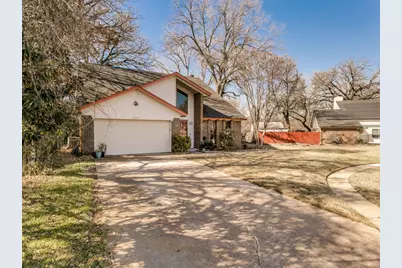 1311 Oak Timber Drive, Euless, TX 76039 - Photo 2