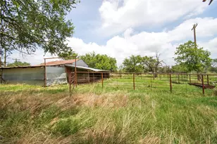 127 Valentine St, No City, TX 76389 - Photo 18