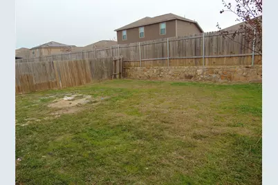 1326 Lucchese Lane, Dallas, TX 75253 - Photo 10