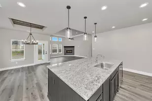 404 Betchan St, Lake Dallas, TX 75065 - Photo 8