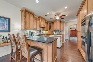 818 Amherst Dr, Waxahachie, TX 75165 - Photo 8