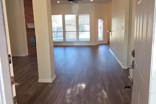 629 Dorchester Ln, Mansfield, TX 76063 - Photo 2