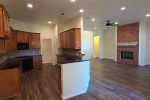 629 Dorchester Ln, Mansfield, TX 76063 - Photo 10