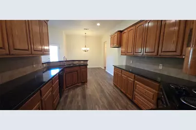 629 Dorchester Lane, Mansfield, TX 76063 - Photo 18