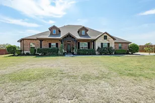 217 Heather Ln, Decatur, TX 76234 - Photo 2