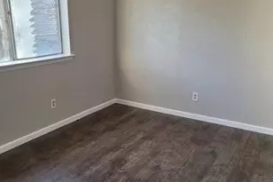 309 Redbud Ln, Wilmer, TX 75172 - Photo 10