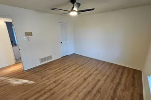 1817 Rhinevalley Dr, Arlington, TX 76012 - Photo 10