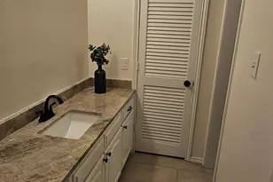 1817 Rhinevalley Dr, Arlington, TX 76012 - Photo 12