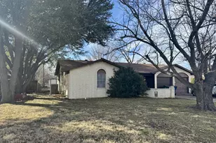 317 N Trail St, Crowley, TX 76036 - Photo 4