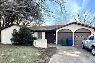 317 N Trail St, Crowley, TX 76036 - Photo 2