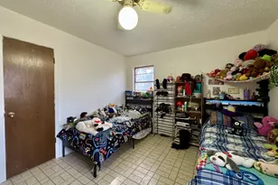 317 N Trail St, Crowley, TX 76036 - Photo 20