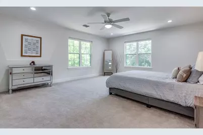 1000 Cameron Avenue, Dallas, TX 75223 - Photo 24