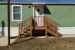 3520 Gerry Dr, Granbury, TX 76049 - Photo 4