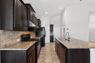 520 Pendennis Drive, Saginaw, TX 76131 - Photo 10