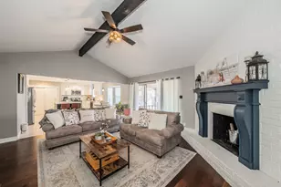 7625 Hightower Dr, North Richland Hills, TX 76182 - Photo 4