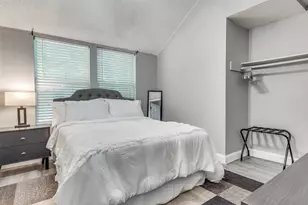 129/131 NE 22nd St, Grand Prairie, TX 75050 - Photo 22