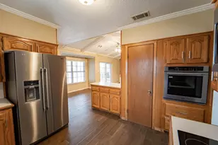 1506 W Elliott St, Breckenridge, TX 76424 - Photo 20