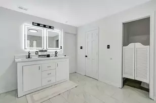 3402 S Glenbrook Dr, Garland, TX 75041 - Photo 16