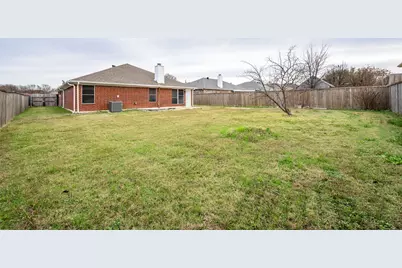 5900 Rising Meadow Drive, Arlington, TX 76018 - Photo 20