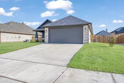 2111 Wyldewood Way, Sherman, TX 75092 - Photo 2