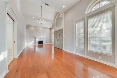 614 Portofino Drive, Arlington, TX 76012 - Photo 4