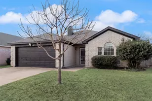 4816 Topaz Ln, Granbury, TX 76049 - Photo 2