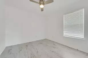 4816 Topaz Ln, Granbury, TX 76049 - Photo 14