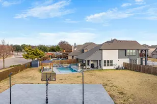 2511 Cedar Creek Dr, Melissa, TX 75454 - Photo 2