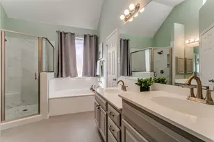 1922 Hidden Trail Dr, Lewisville, TX 75067 - Photo 22