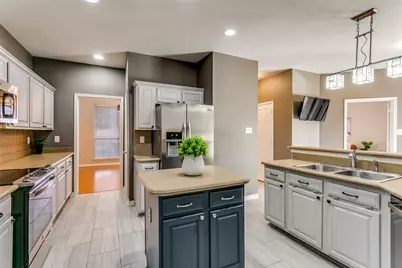 1922 Hidden Trail Drive, Lewisville, TX 75067 - Photo 18